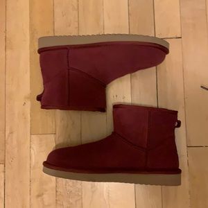 Koolaburra by UGG short boot in wine